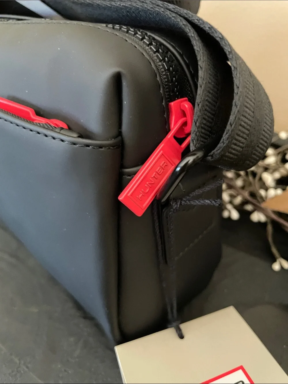 NWT Hunter Black Crossbody Water Resistant Bag with Red Logo Accent 9”x6.5”